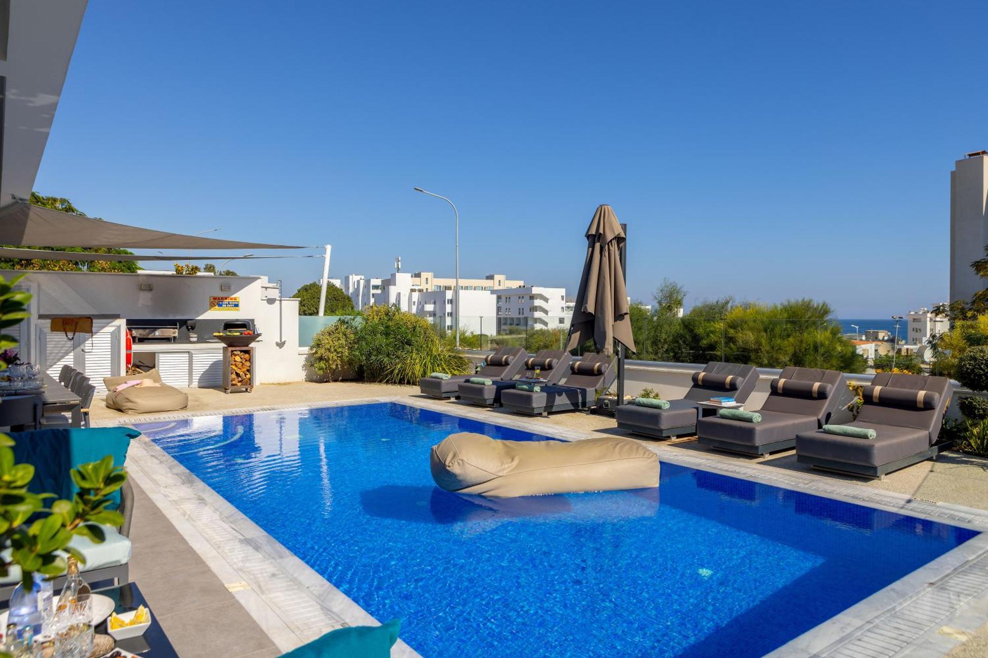 Fig Tree Bay Residences 6 *